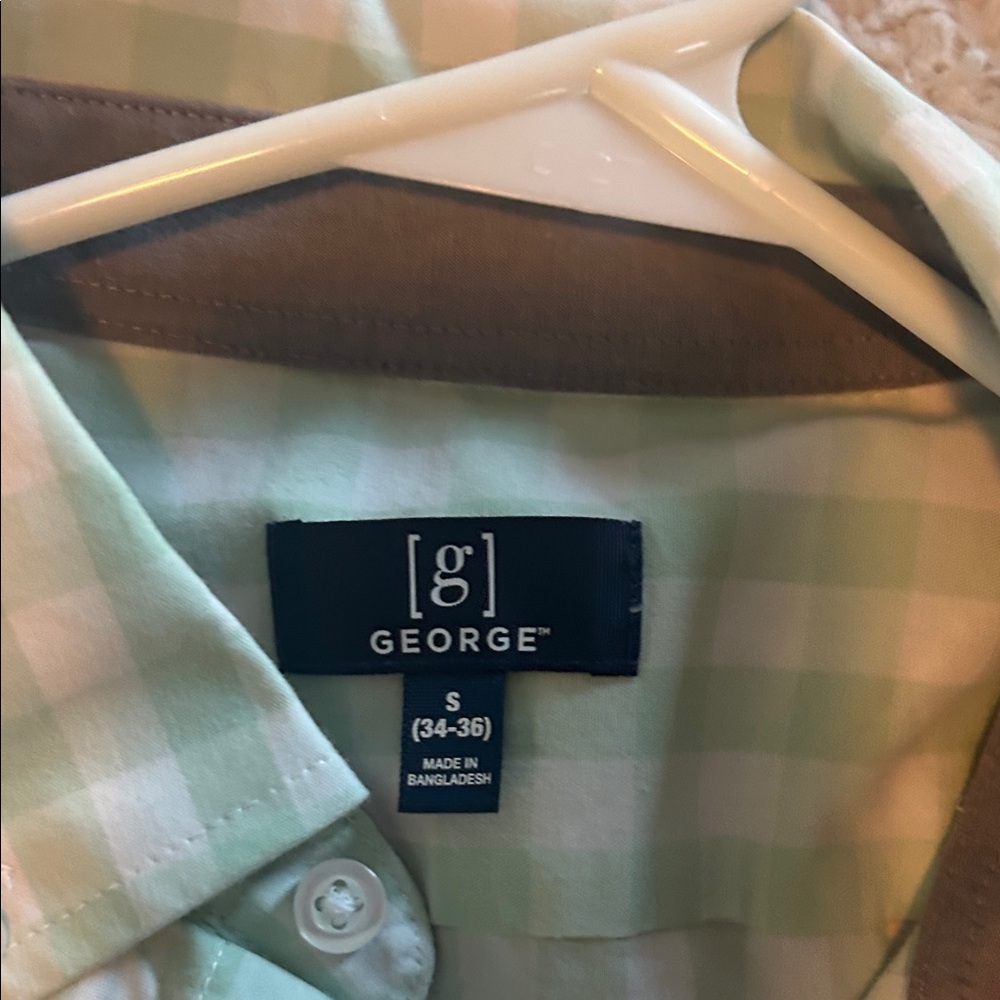 3 Men’s Button Down Shirts - Picture 6 of 12